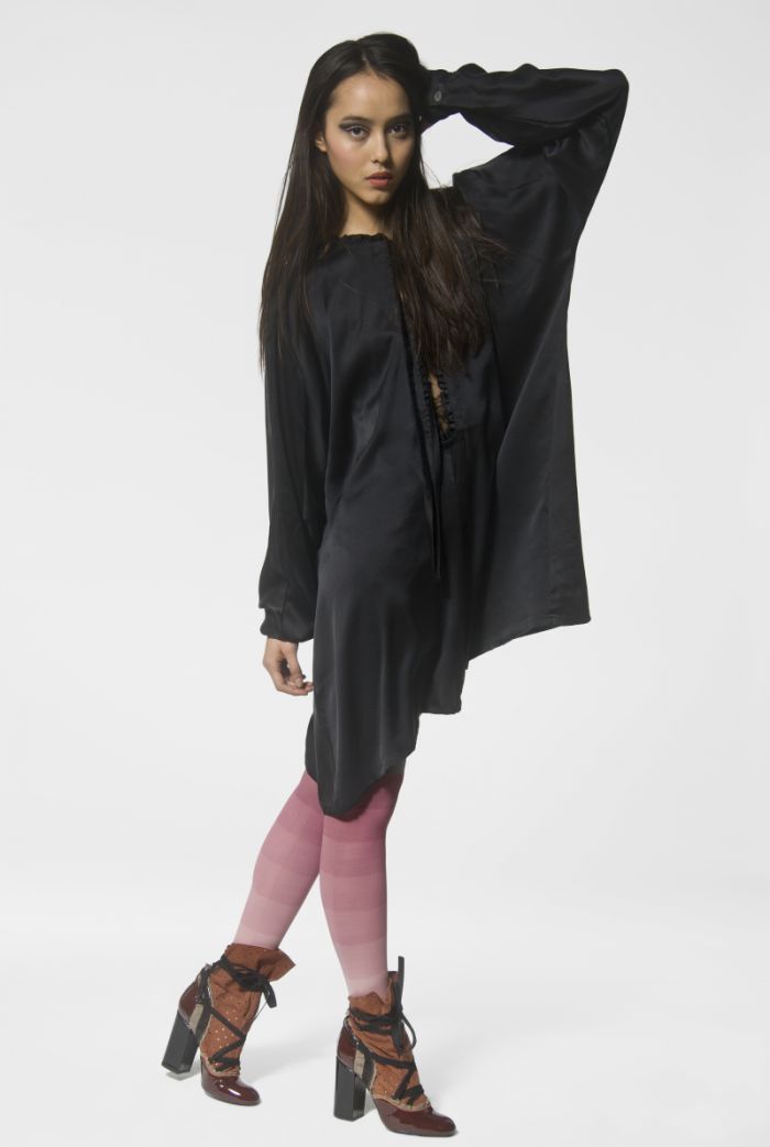 Kronkron Kronkron-lookbook-ss-2011-5  Lookbook SS 2011 | Pantyhose Library